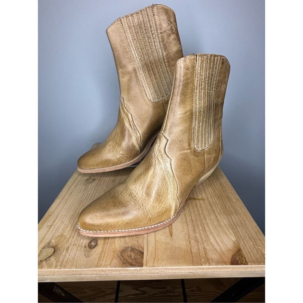 NEW Free People Women's Western New Frontier Chelsea Boot Distressed Tan Size 41